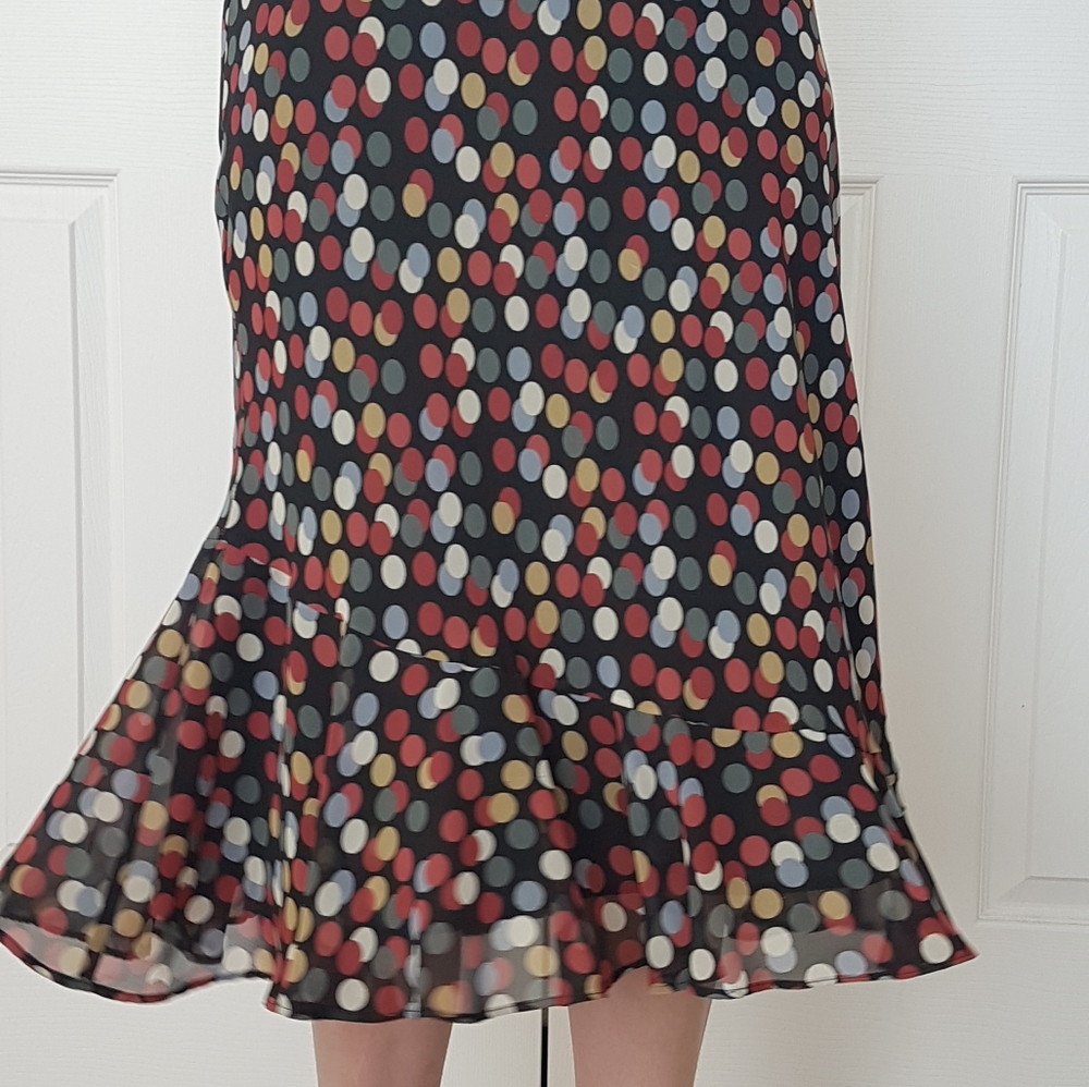 Black side flair skirt